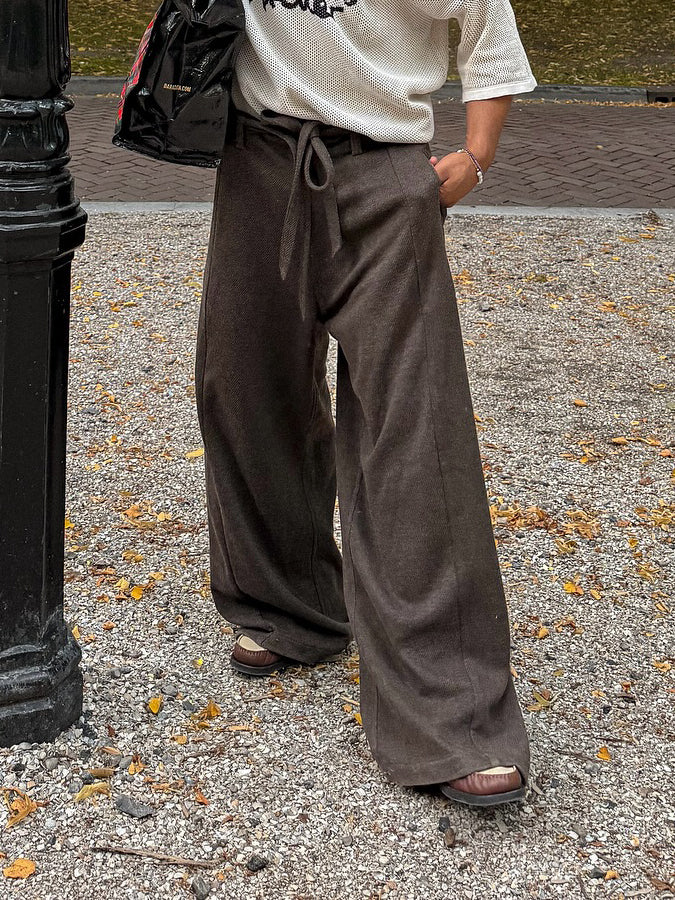 741213891-1