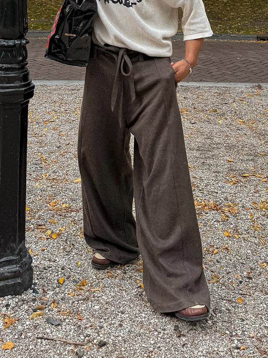 741213891-1